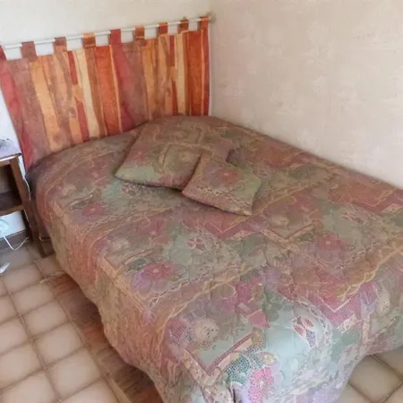 House Agreable Maison De Vacances A Sur Mer Casa de Férias *